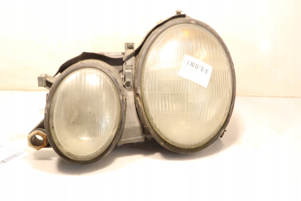 фото №1, Лампа левая передняя mercedes clk w208