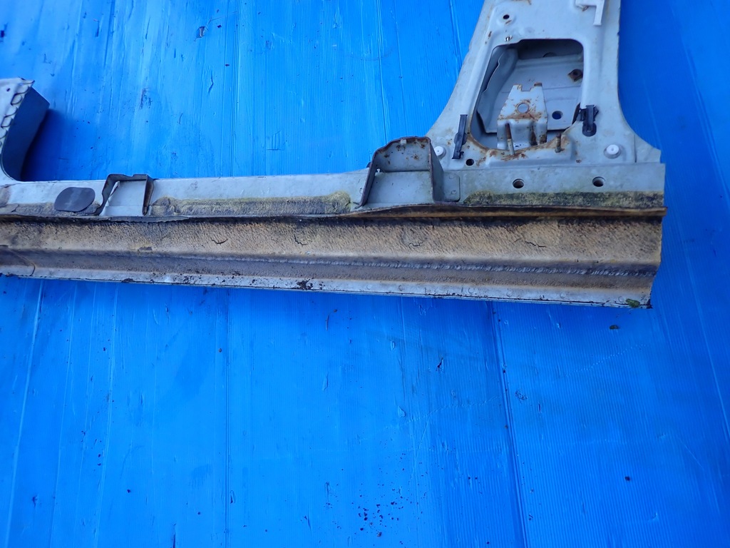 фото №10, Mitsubishi colt 04-12 5d порог правый