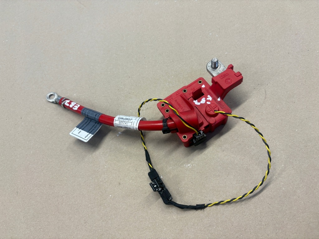 фото №1, Bmw e87 клема плюсова 9217017