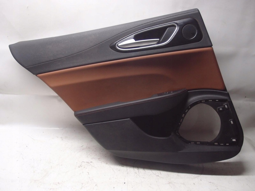 фото №2, Оббивка двері лівий задня alfa romeo giulia