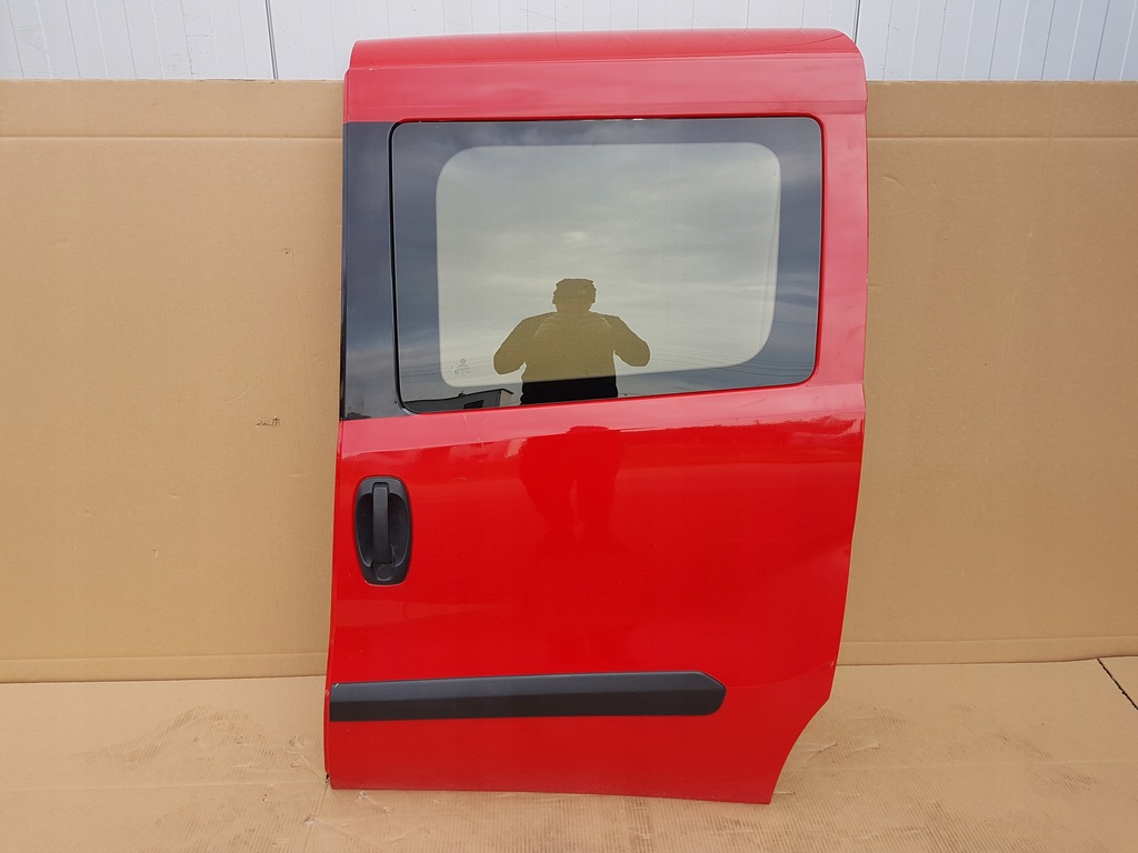 фото №1, Дверь задняя левая opel combo d doblo демонтаж
