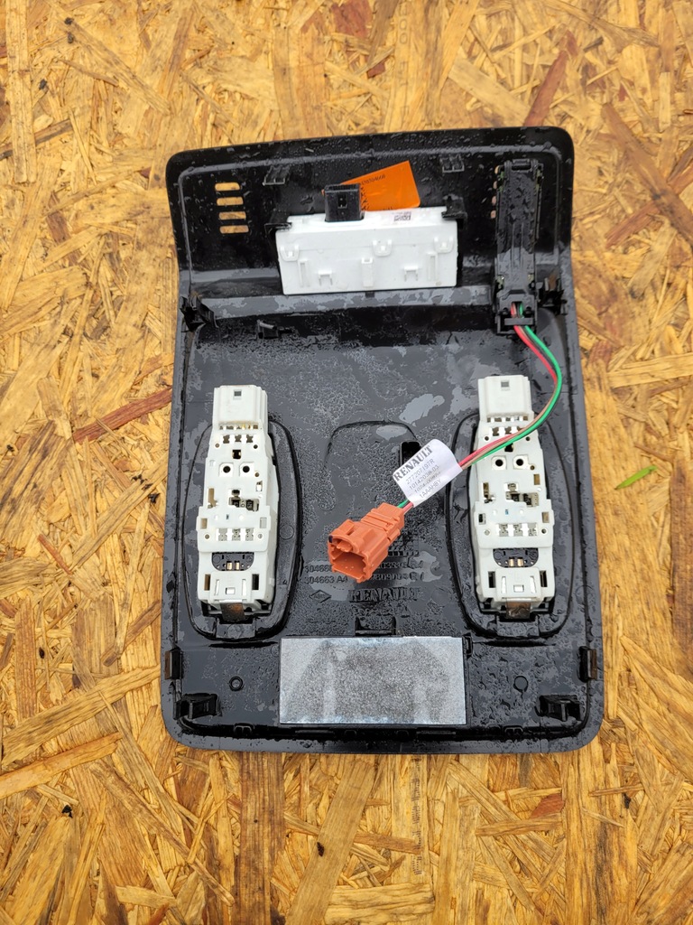 фото №4, Лампа освещение кабины renault clio v 5