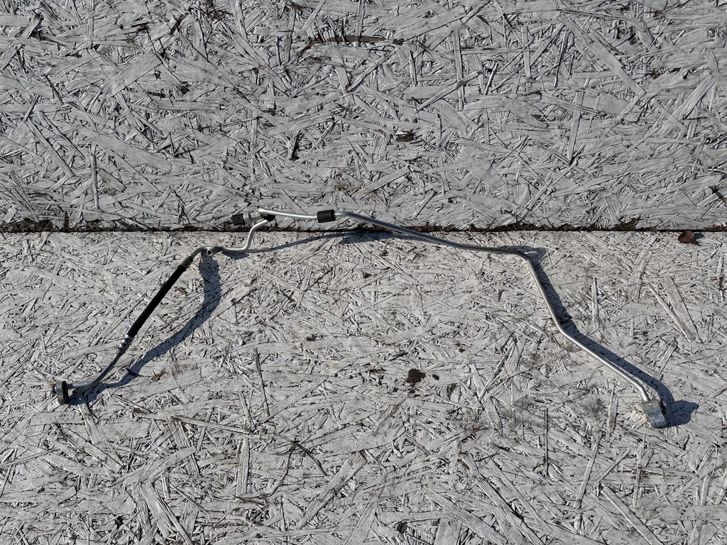 фото №1, Q3 8u шланг wąż трубка кондиционера 8u0820741d