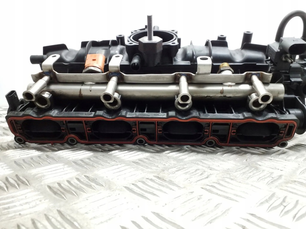 фото №7, 2012 audi q3 8u коллектор всасывающий 06j133185ea