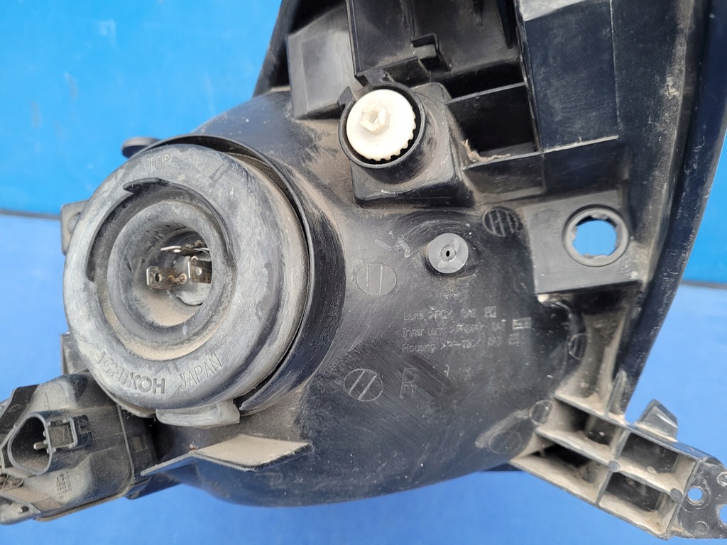 фото №12, Toyota rav-4 rav4 2000-2003 00-03 фара лампа правая