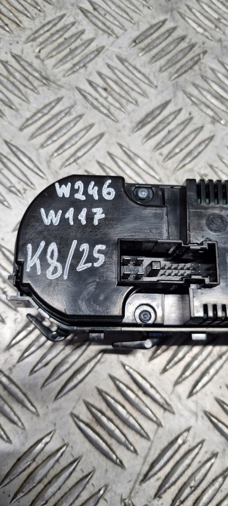 фото №13, Mercedes w117 w246 панель блок керування кондиціонера a2469008215