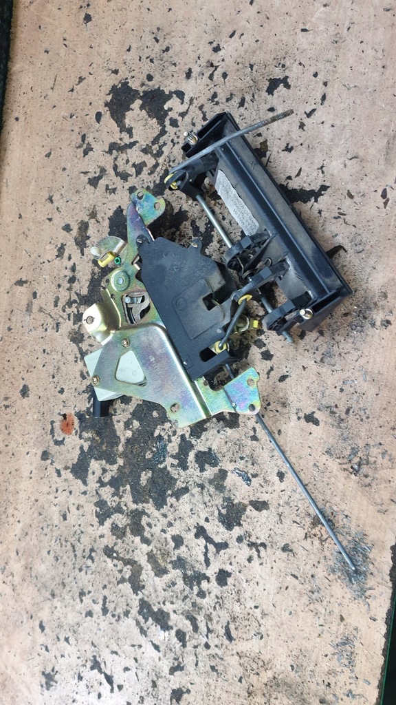 фото №1, Mazda tribute i ручка кришки задня задня