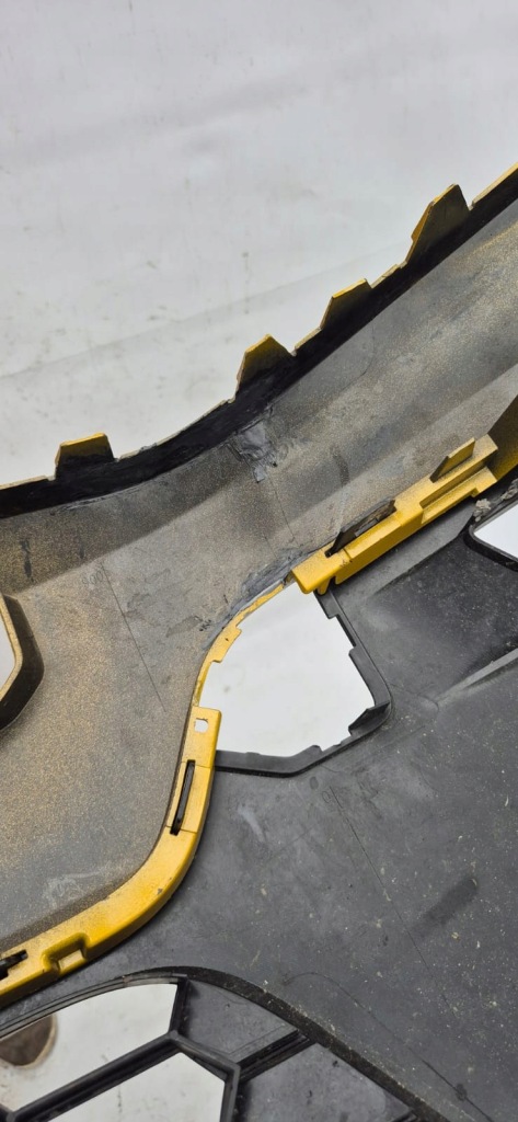 Jeep avenger 22- бампер перед передний pdc 735768108 Оригинал