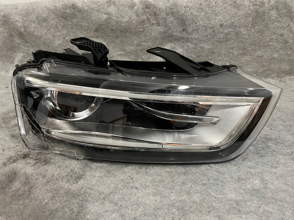 фото №1, Audi q3 права лампа ксенон поворотна