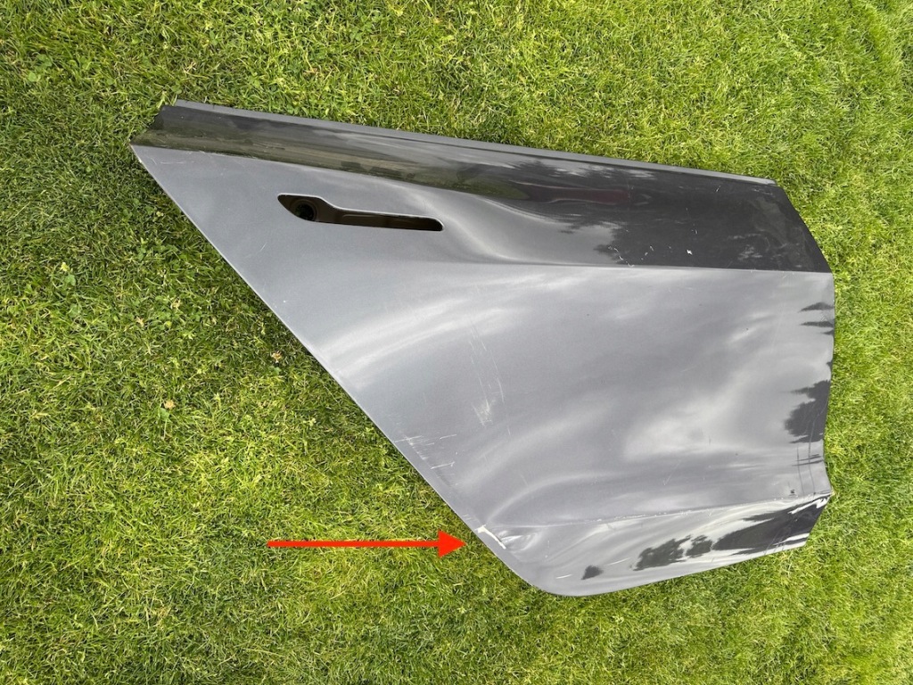 Tesla model 3 3 дверь задняя правое  задняя оригинал Доставка