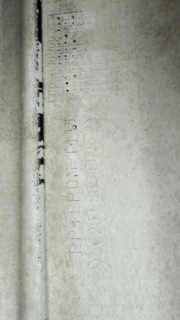 Mercedes c-klasa w203 00-03 год бампер перед молдинг каркас mb162 Цена