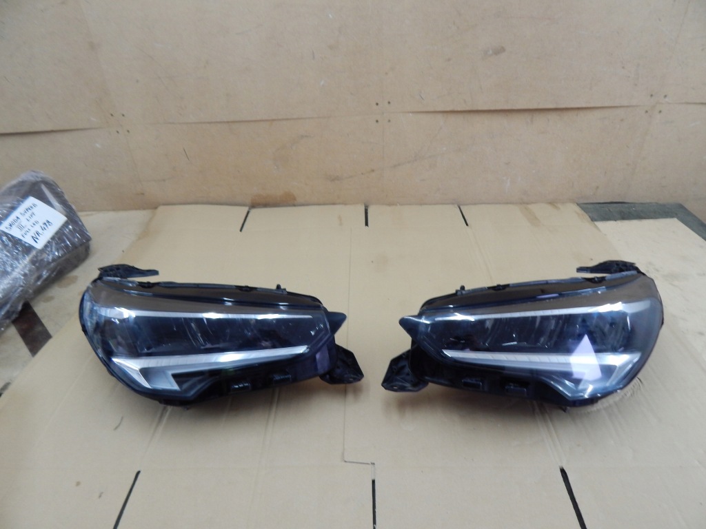 Купить Opel corsa f full led фара левый  перед левая передняя 39162653 хорошее состояние оригинал .
