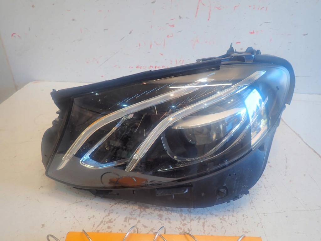 фото №1, Лампа перед ліва mercedes e-klasa w213 full led
