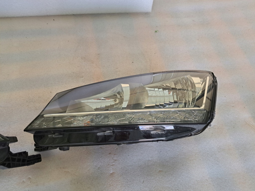 фото №9, Skoda fabia iii 6v1 led лампа левая правая