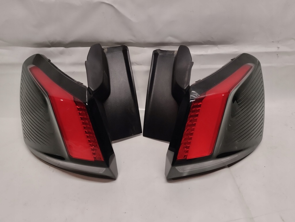 фото №1, Peugeot 3008 ii лампа задняя левая