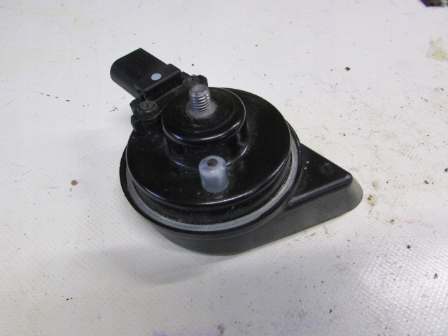 фото №1, Клаксон сигнал левый audi tt 8j 8j0951221a