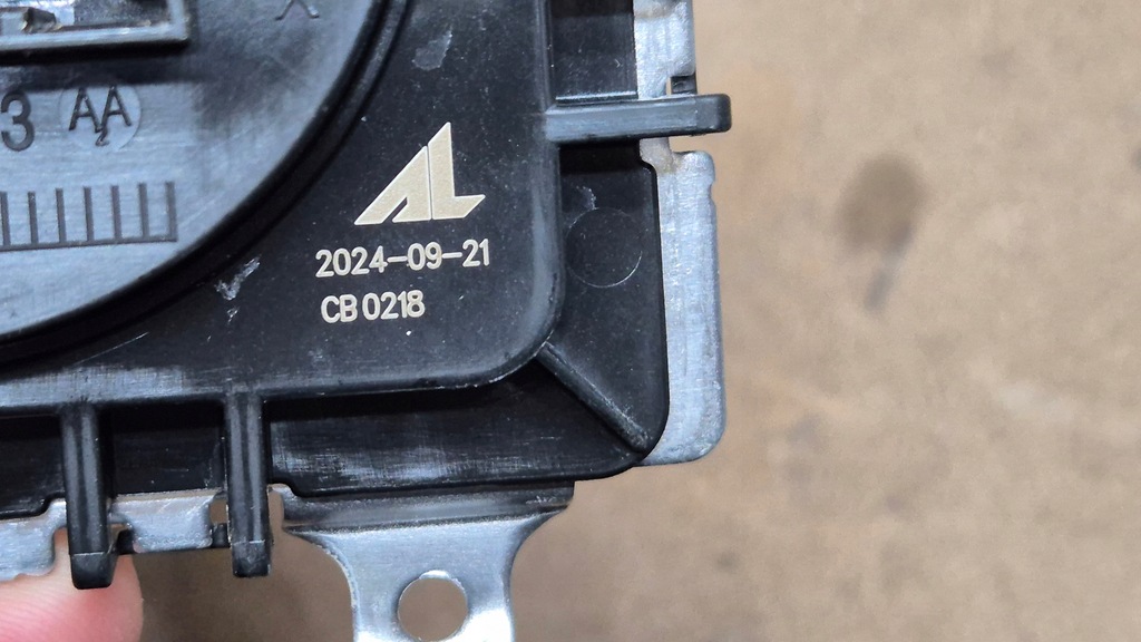 фото №11, Преобразователь модуль лампы led opel mokka x peugeot e-3008 оригинальный номер 9850777980 nowa