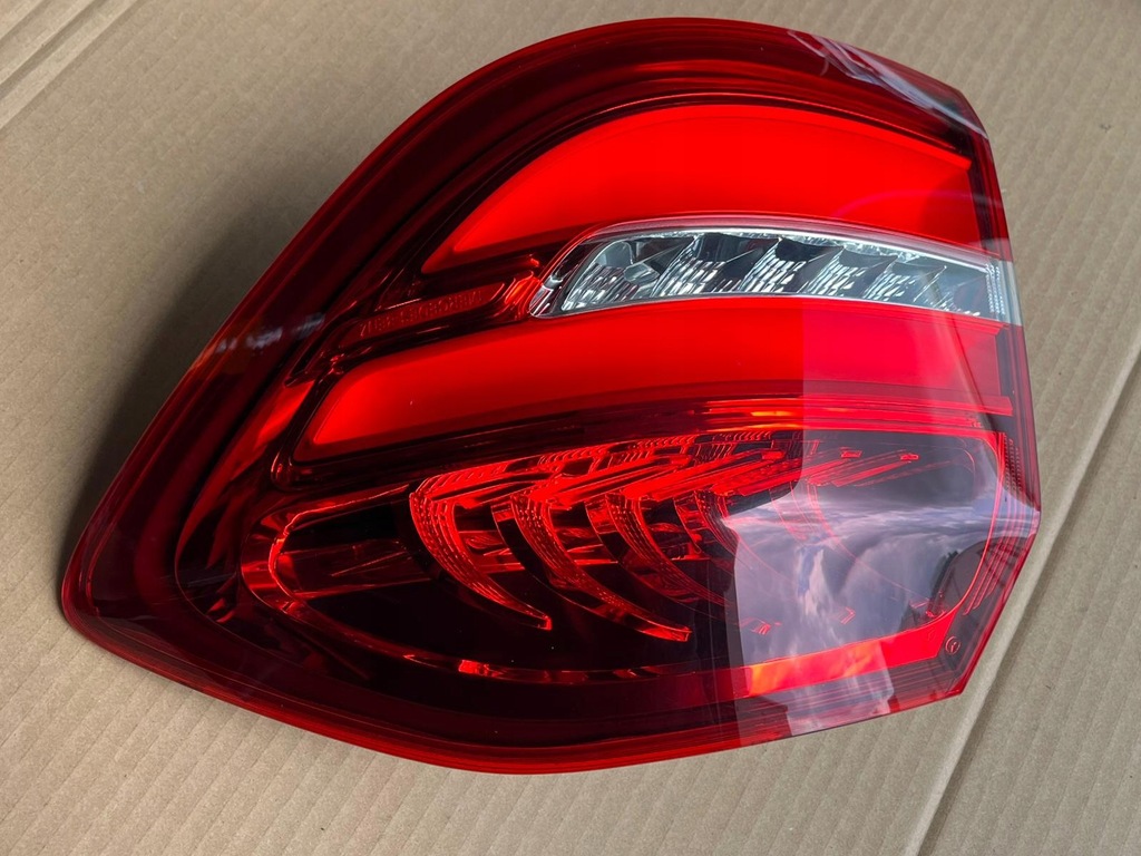 фото №1, Лампа задняя правая mercedes gls x166 a1669066202