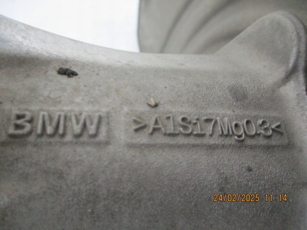 Поворотный кулак перед toyota supra 3.0i 23r правый Киев