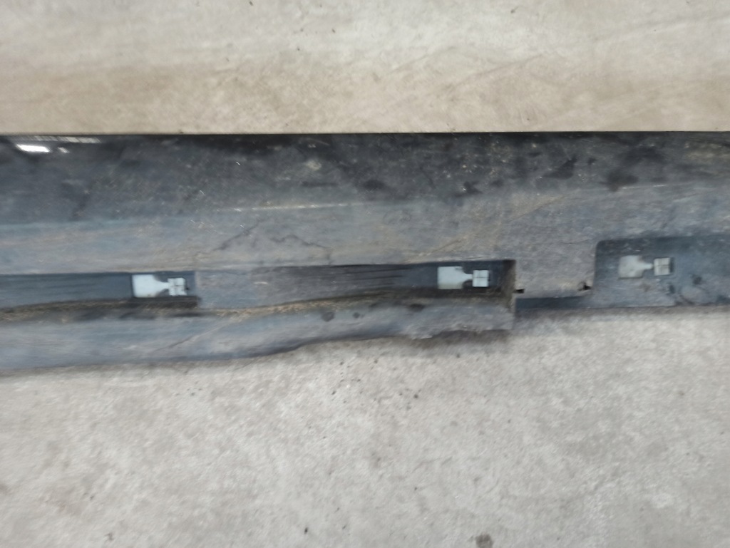 фото №5, Volvo v40 ii молдинг порог правая 31395043 2szt