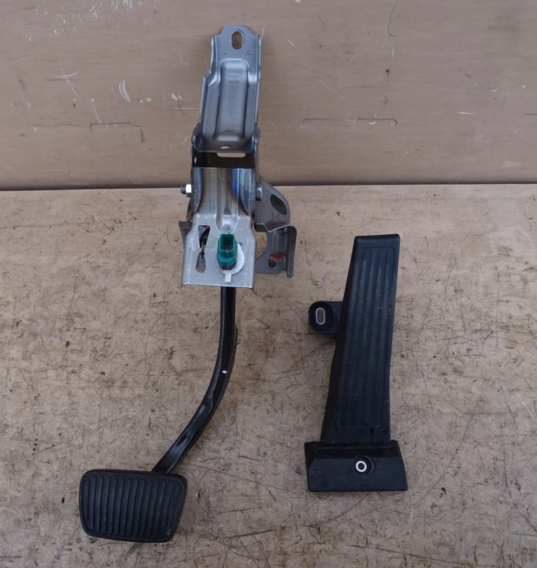 фото №1, Hyundai tucson iv педали комплект автоматическая коробка передач