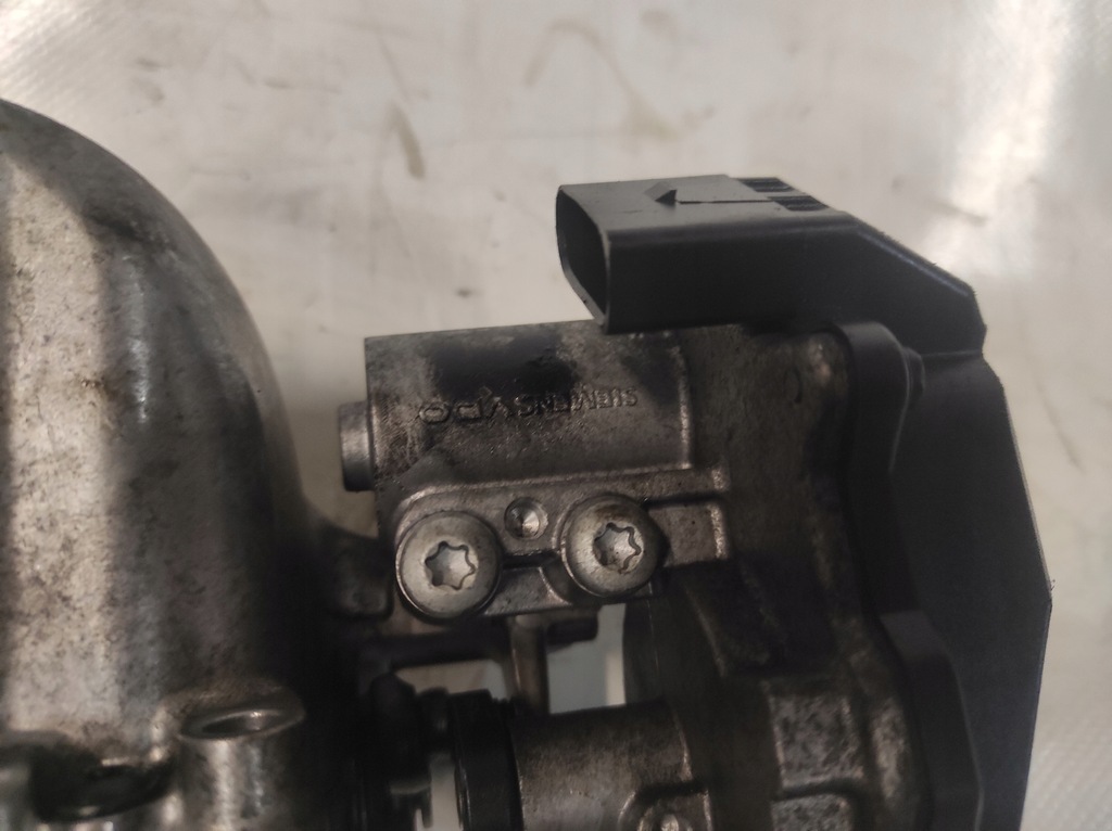 фото №13, Volkswagen оригинальный номер 03l129711ag коллектор всасывающий