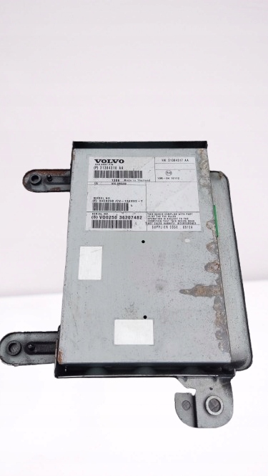 фото №1, Volvo v40 ii v60 s60 ii - усилитель аудио радио - 31384316