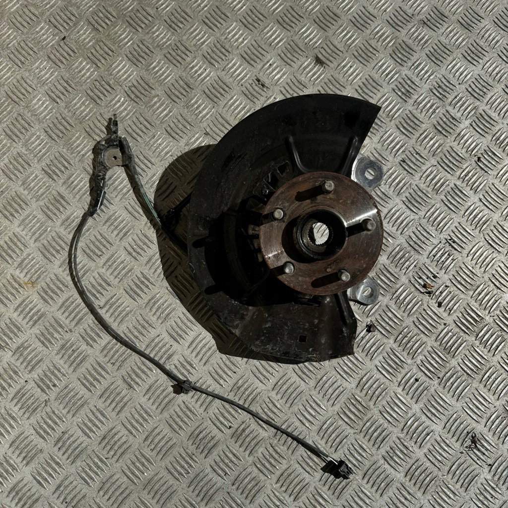 фото №1, Поворотний кулак передня права toyota highlander iv 2021 rok hybrid