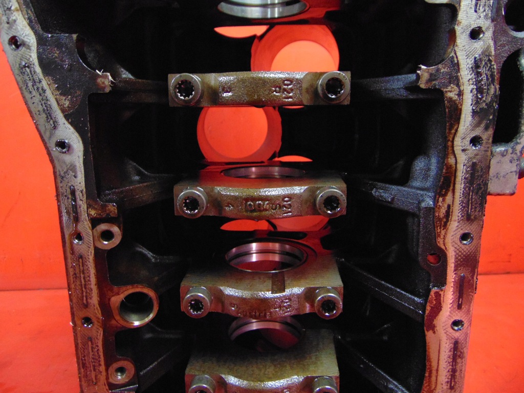 фото №15, Audi a3 8p 3.2 bmj tt golf v r32 блок двигуна