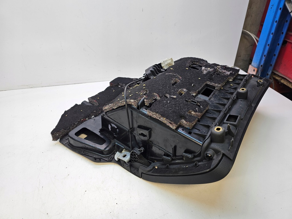 фото №5, Бардачок пасажира audi a6 c6 4f1857035ch 6ps