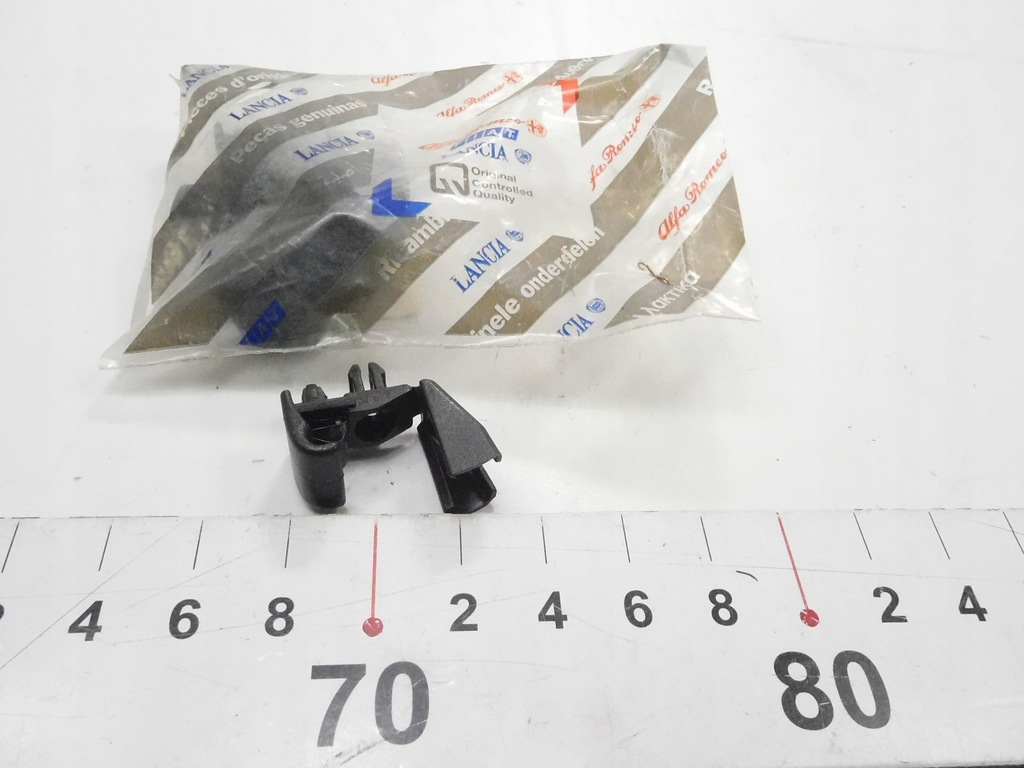 фото №6, Кронштейн, защита солнцезащитная alfa romeo 155 оригинальный номер 176645380