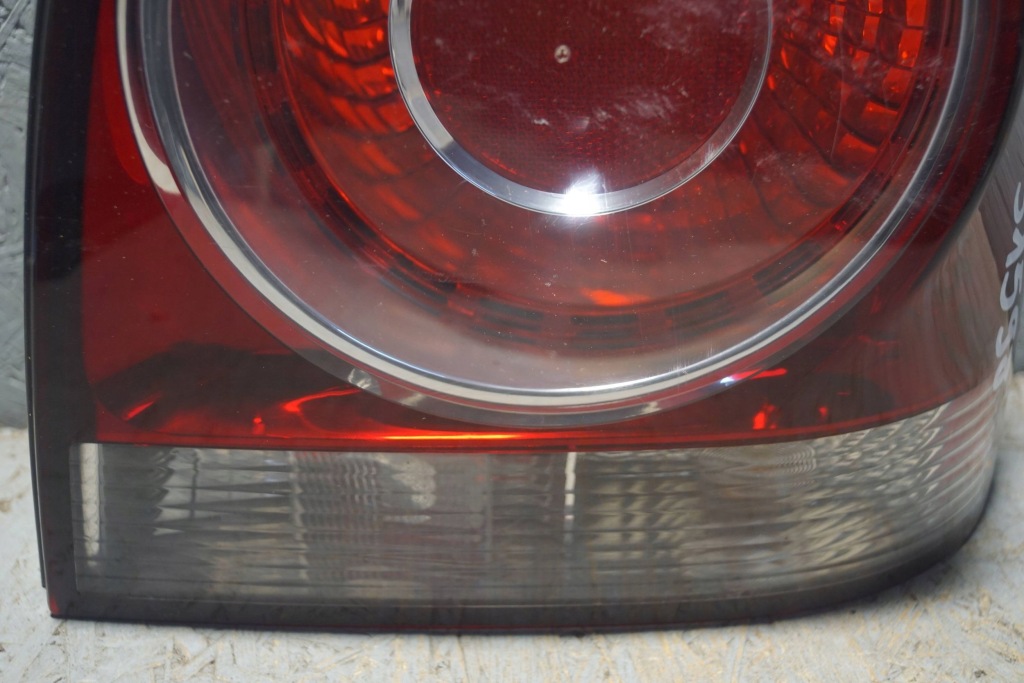 Vw polo iv 9n3 рестайлинг  лампа правая задний  s1598 с Разборки