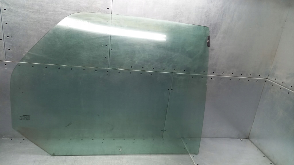 фото №1, Скло права задня renault megane scenic i 01r