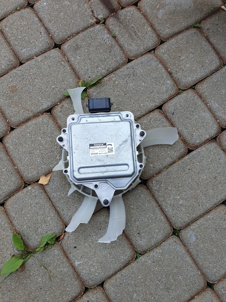 фото №1, Двигатель вентилятора toyota chr 16363-24100