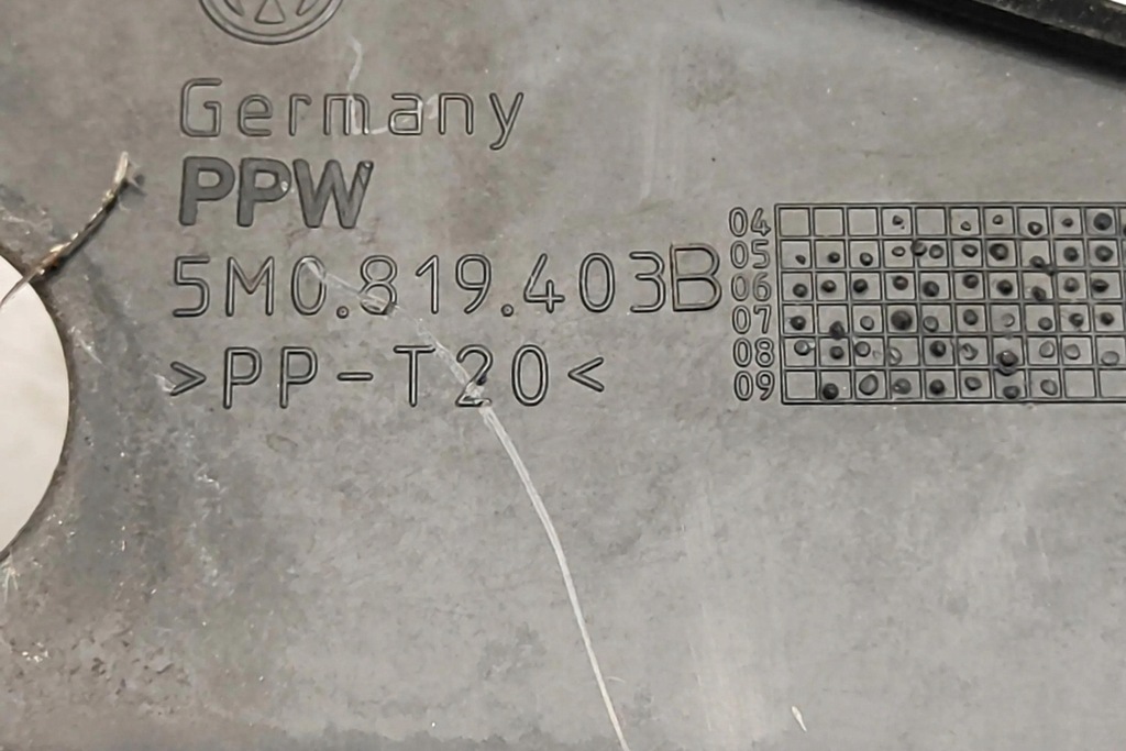 фото №8, Пластик дворник передних vw golf plus 5m1, 521 5m0819403b 1.6l