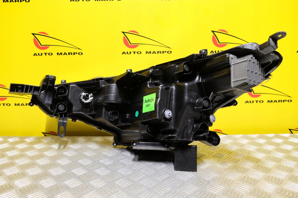 фото №9, Toyota corolla cross 2022-2023 фара лампа full led r серебристая usa