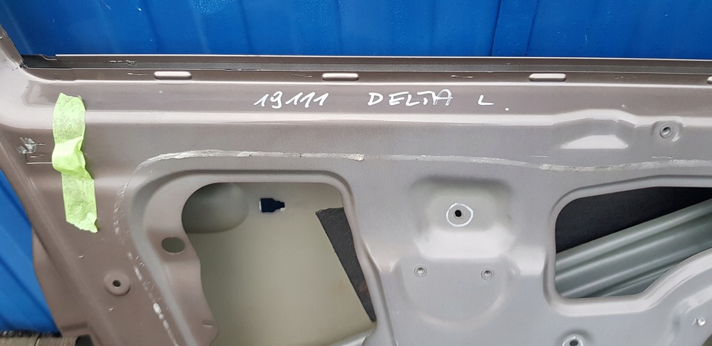 фото №15, Lancia delta 3 двері ліва передні. молдинг. 2008-14