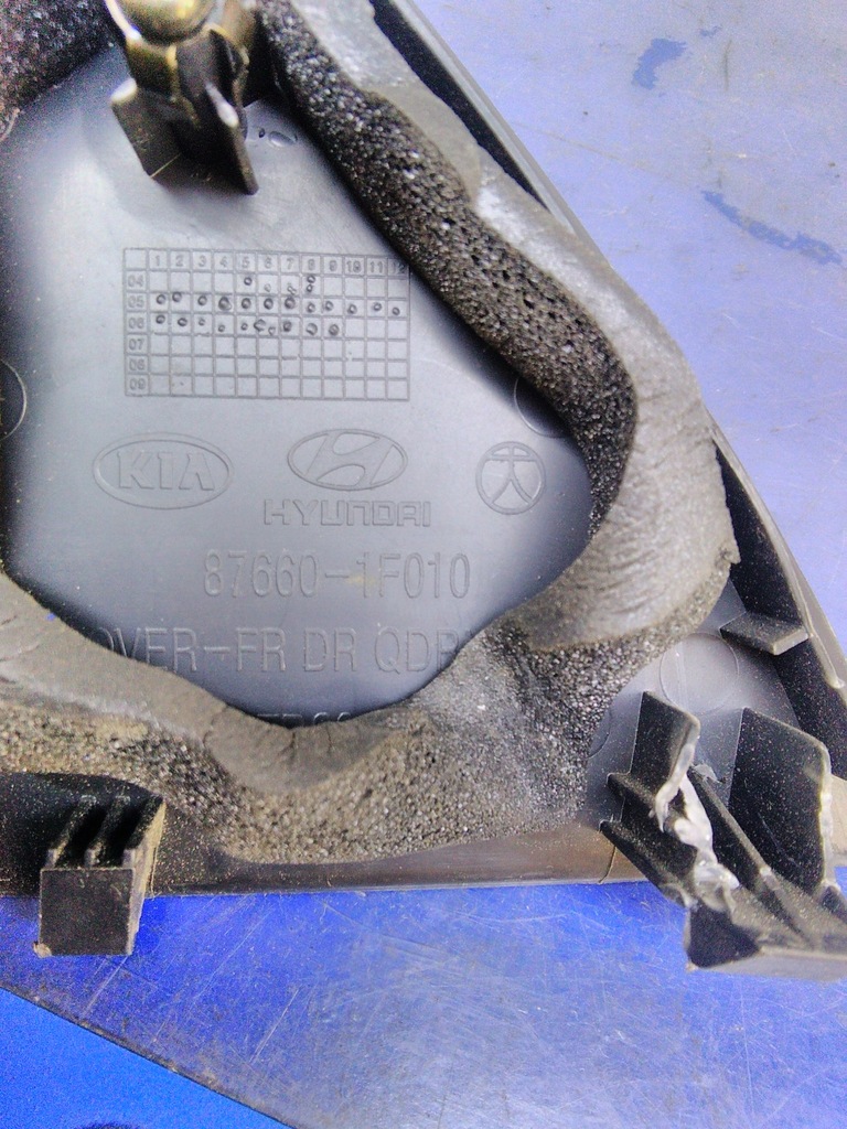 фото №7, Kia sportage ii заглушка дверь треугольник 87660-1f010