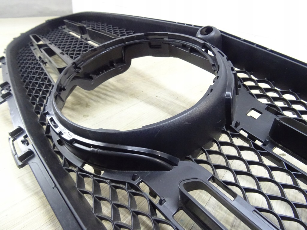 Решётка радиатора решётка радиатора mercedes e-klasa w213 рестайлинг  all-terrain камера a2138885100 llu в Украине