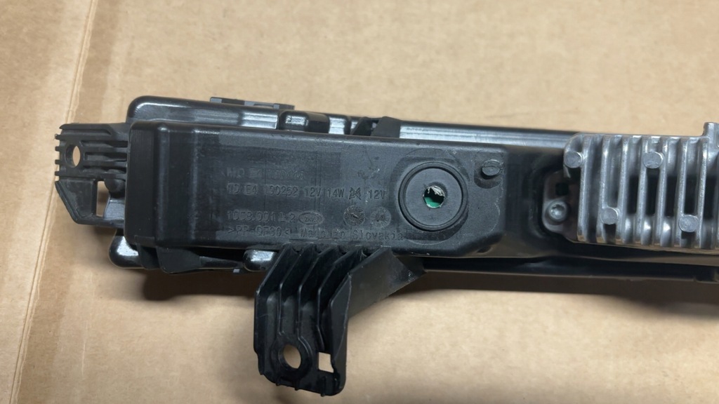 фото №8, Jaguar f-pace противотуманная фара левый drl