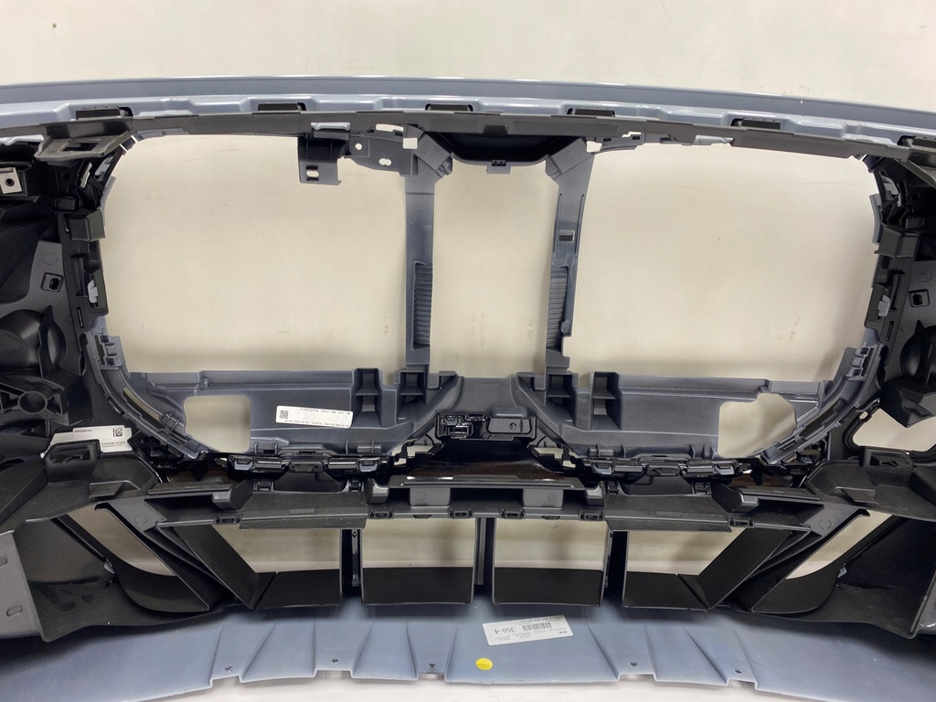 фото №9, Передний бампер bmw 7 g70 m-pakiet c4p