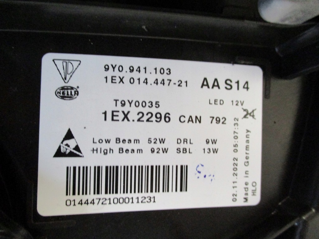 Купить Фара cayenne 9y0 full led 9y0941103 matrix