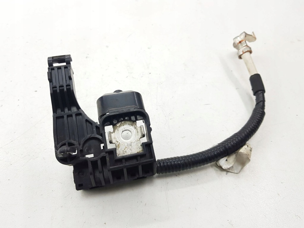 фото №6, Lexus ct 200h 2012 клема мінусова 8211247030