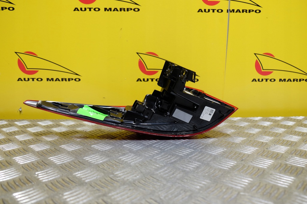 фото №9, Toyota prius prime xw50 2017-2022 лампа задня led права usa