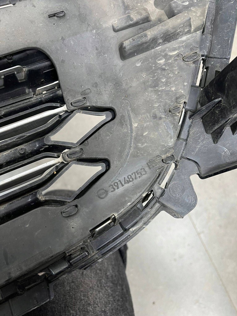 Решётка радиатора решётка радиатора значок opel insignia b lift 39148753 Цена