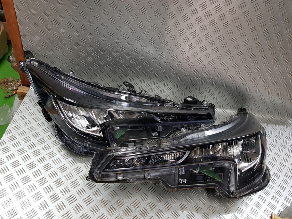 фото №1, Лампа левая передняя toyota corolla e21 21 full led
