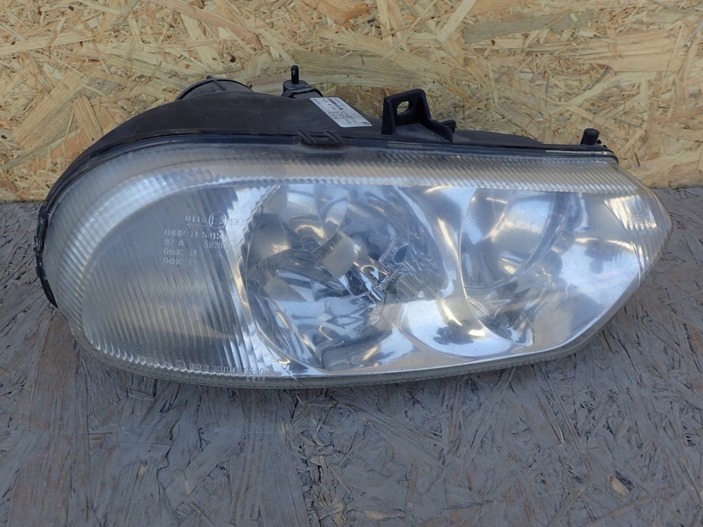 фото №1, Лампа права фара alfa romeo 156 60626190