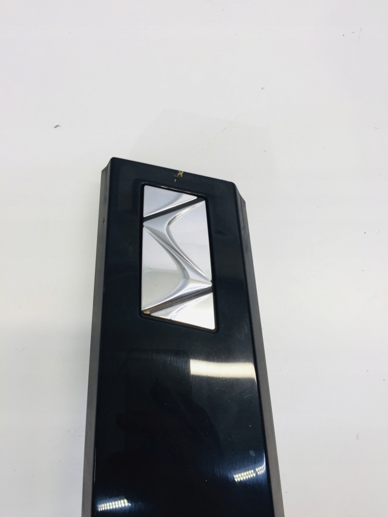 фото №2, Молдинг дверь правое citroen ds4