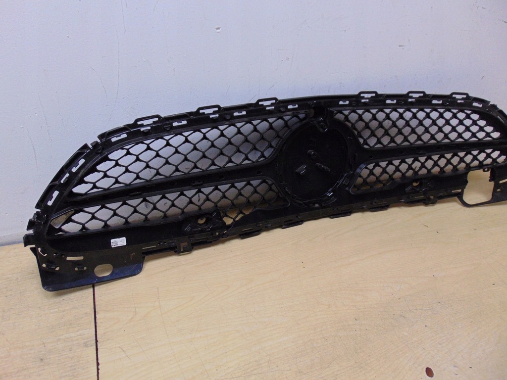 фото №11, Решётка радиатора решётка радиатора эмблема значок mercedes w206 amg a2068882100