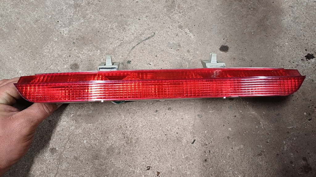 фото №1, Daihatsu materia лампа свет стоп подножка